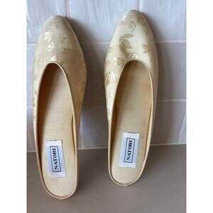 Vintage Natori Gold Floral Jacquard Slippers Flats 8.5M Boudoir Smoking Shoes